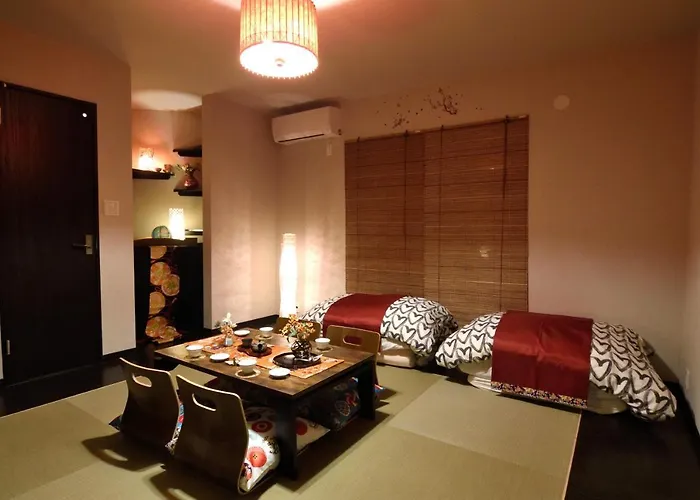 New-130M2 With 5Toilets & 4 Showers-Namba And Usj Nearby